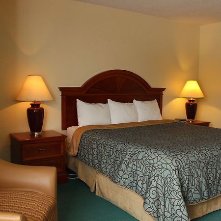 Shawano Four Seasons Resort 외부 사진