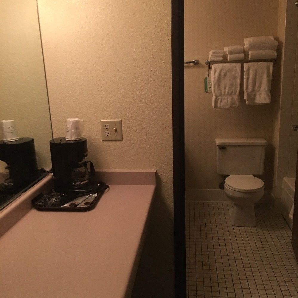 Shawano Four Seasons Resort 외부 사진