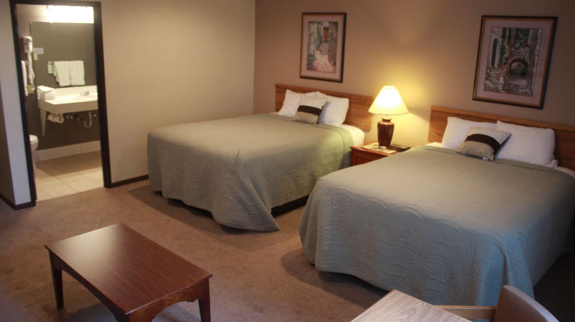 Shawano Four Seasons Resort 외부 사진