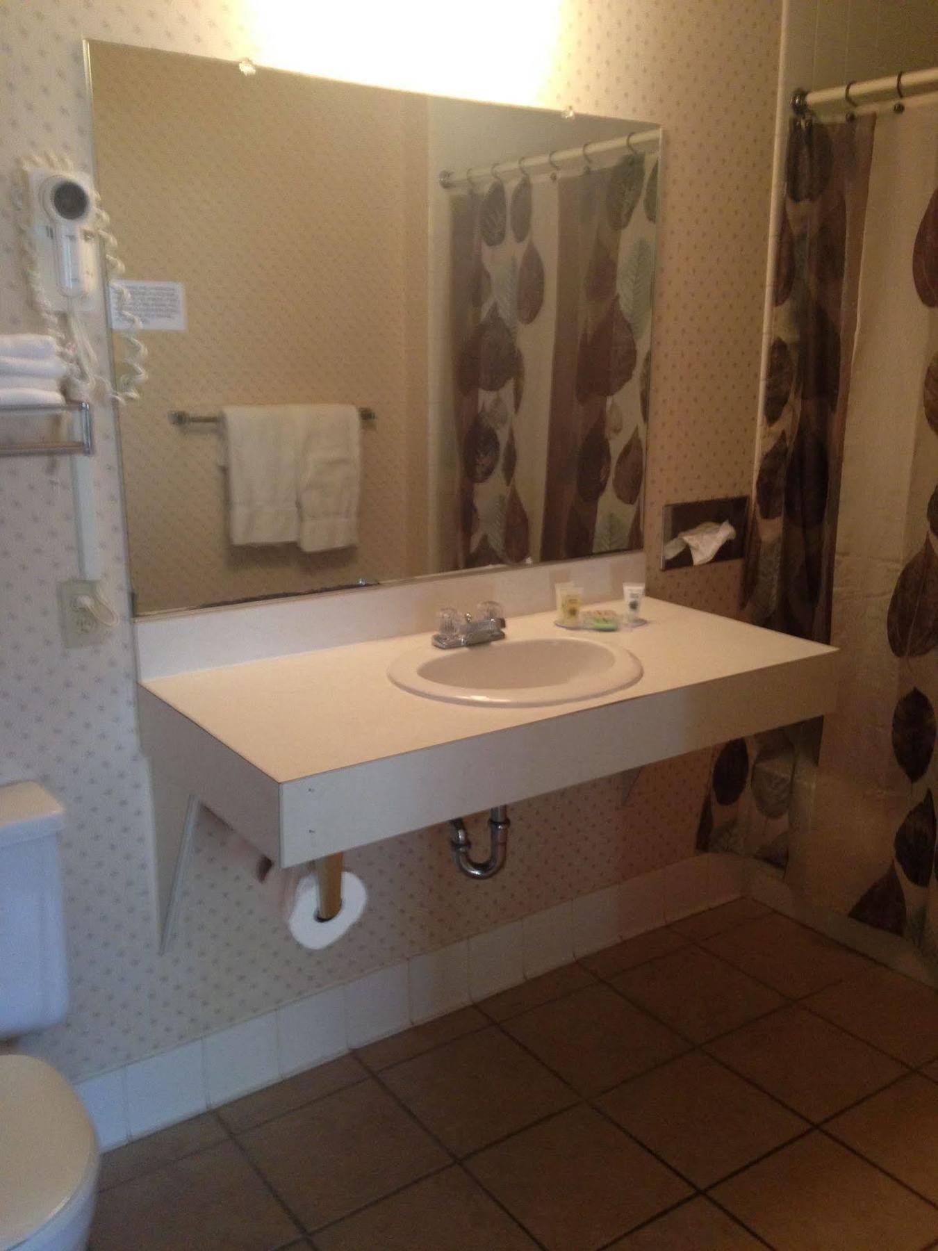 Shawano Four Seasons Resort 외부 사진