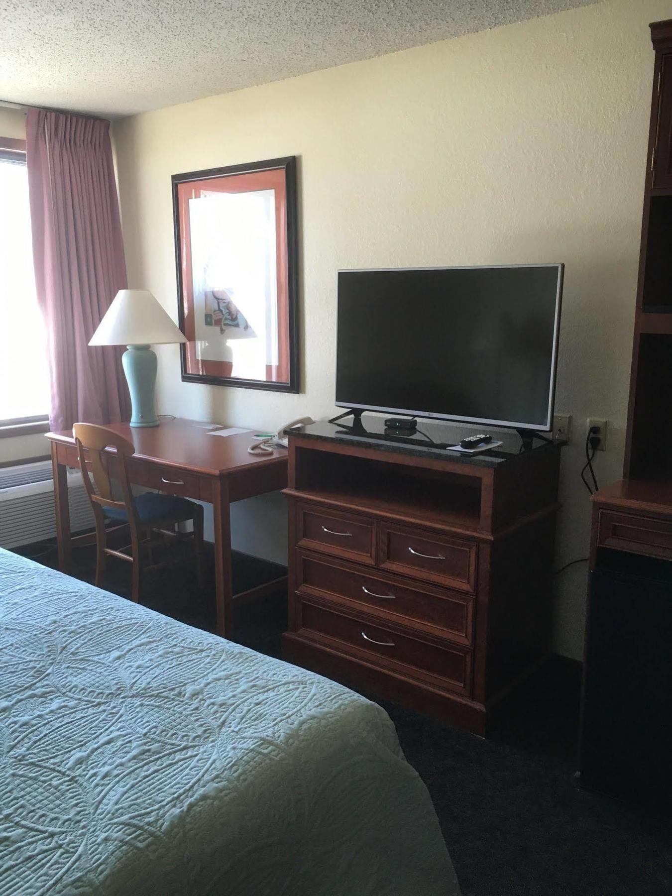 Shawano Four Seasons Resort 외부 사진